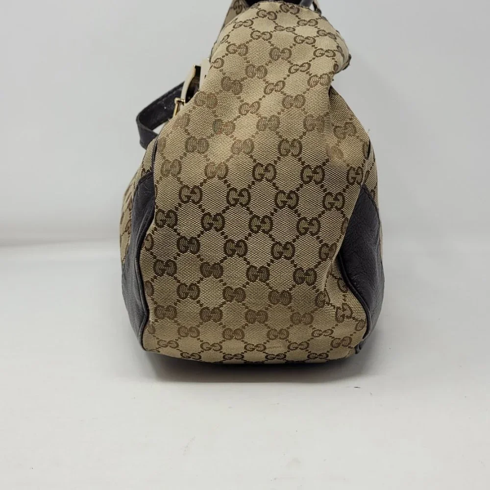GUCCI G Logo Shoulder Bag - Picture 5 of 13